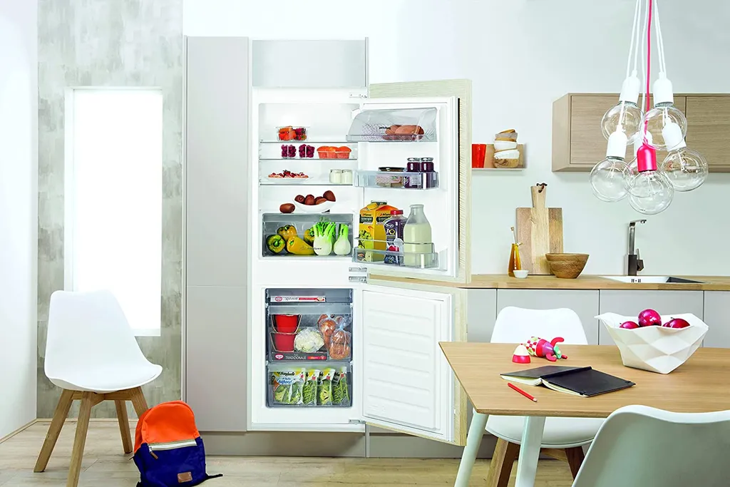 Ileg PCI 16 S1 Einbau-Kühl-/Gefrier-Kombination / 232 L Gesamtnutzinhalt / 79 L Gefrieren/ Weniger Abtauen Dank LessFrost/LED-Licht /4-Sterne-Gefrierfach (Nische 158 Cm) 4 Ileg PCI 16 S1 Einbau-Kühl-/Gefrier-Kombination / 232 L Gesamtnutzinhalt / 79 L Gefrieren/ Weniger Abtauen Dank LessFrost/LED-Licht /4-Sterne-Gefrierfach (Nische 158 Cm) – Bild 2