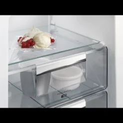 AEG Einbau Kühl-Gefrierkombination TwinTech® 254L 214kWh 178er Nische Frostmatic SCE818F6TS -Küchen Profi 0a1e1972f4c67be178bca8f20d839b45