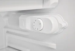 Telefunken CF-32-151-S Kühlschrank Mit Gefrierfach Silber / 81 L / 73 L Kühlteil / 8 Liter Gefrierteil / Türanschlag Wechselbar / Höhenverstellbare Füße -Küchen Profi 253c277fae4b335c078370c59bb0979e