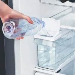 Hisense RS694N4TFE Kühl-/Gefrierkombination Side By Side NOFROST - Electronic Touch Control - Ice Crusher - Wasserspender Mit Integrierten Wassertank - Volumen 562l (371l Kühl / 185l Gefrier) - Chrom Weinregal - Inverter-Kompressor -Küchen Profi 3ca6f725fd73615114473696f2283bfe