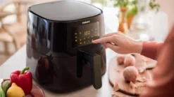 Philips Airfryer Essential, Heißluftfriteuse, 1.2 Kg, Touchscreen, Energieeffizient, Schwarz (HD9270/90) -Küchen Profi 4d898340804379c214a783d981ff8ca5