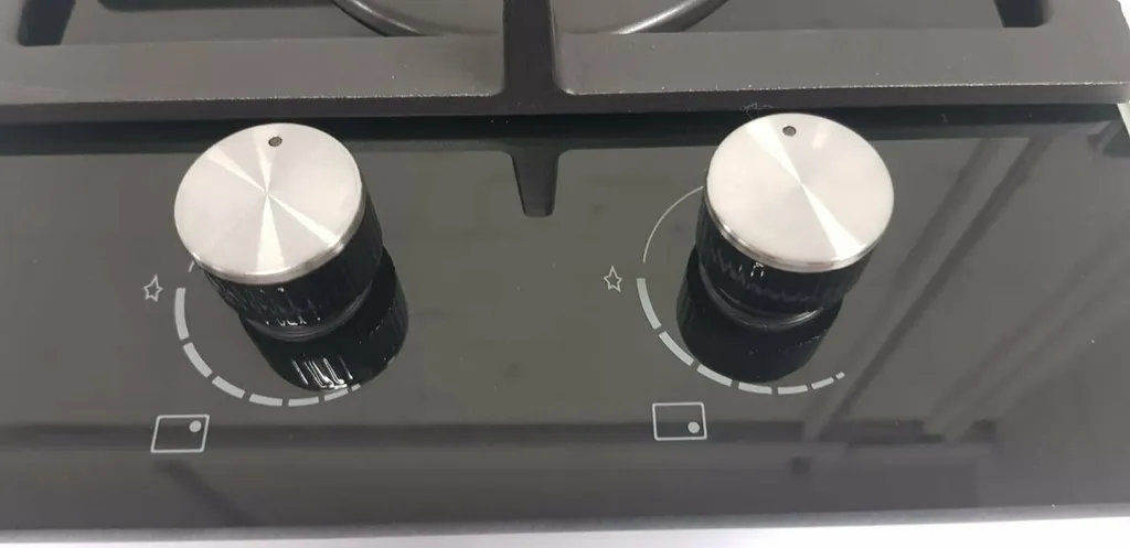 Hirogas Gaskochfeld 2 Brenner Glaskeramik Schwarz Einbau 30cm Erdgas LPG 5 Hirogas Gaskochfeld 2 Brenner Glaskeramik Schwarz Einbau 30cm Erdgas LPG – Bild 3