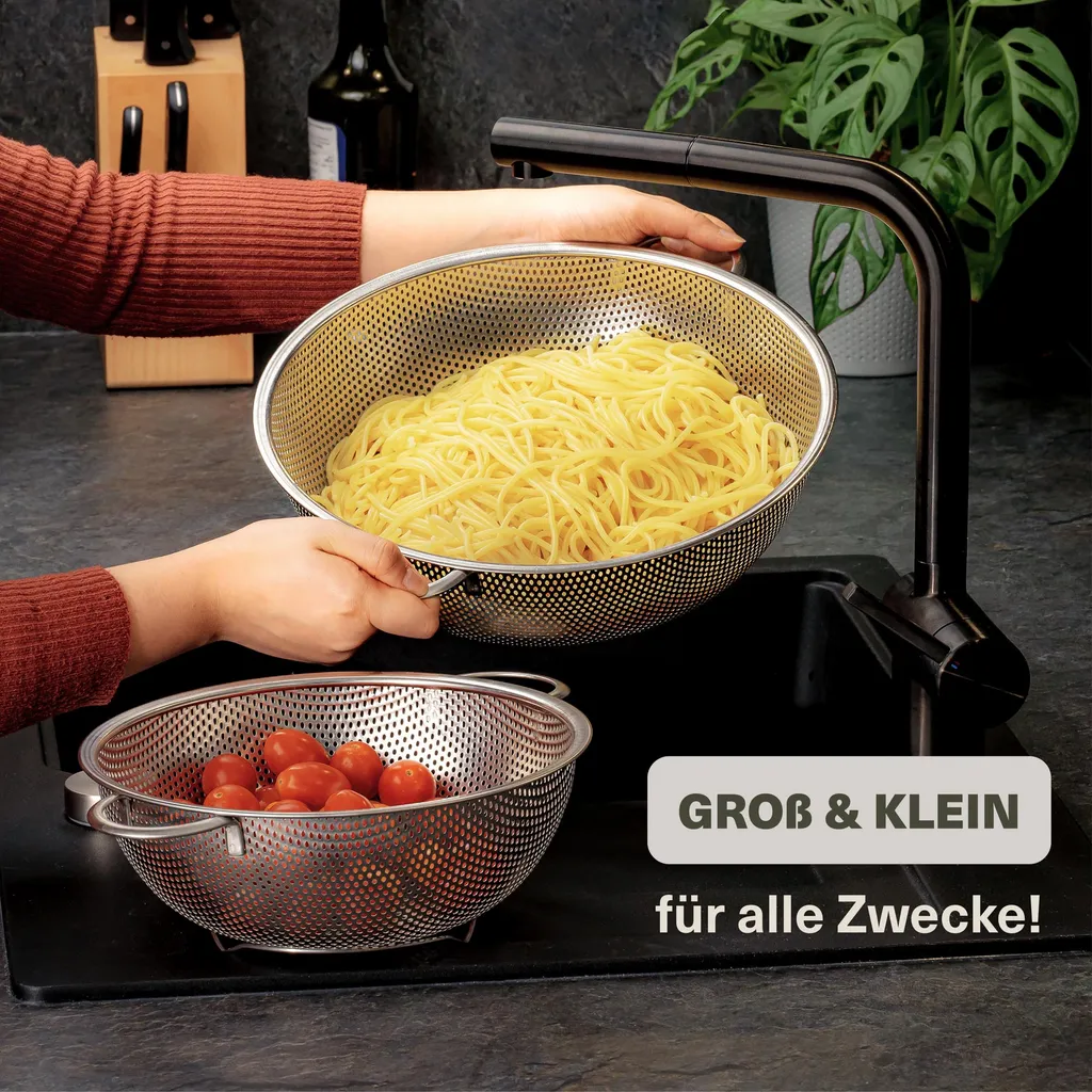 2 Nudelsiebe Aus Edelstahl Mit Mikroperforation - Groß & Klein - Spülmaschinenfest - Standfest - Für Pasta, Obst, Gemüse 4 2 Nudelsiebe Aus Edelstahl Mit Mikroperforation - Groß & Klein - Spülmaschinenfest - Standfest - Für Pasta, Obst, Gemüse – Bild 2