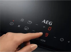 AEG IKB32300CB Autarkes Kochfeld / Induktion / 30 Cm / Aufliegend -Küchen Profi a598839834891b538266507383eac29c