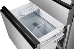 Hisense RF540N4SBI2 Side-by-Side Kühl-Gefrierkombination - Freistehend - Edelstahl-Look - 480 Liter Gesamtvolumen - LED-Display - LED-Innenbeleuchtung - TotalNoFrost - Multi Air Flow - CrispZone -Küchen Profi ae95cfdc7c5edf67e0b236a2e366b103