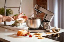 Gerlach Edelstahl Küchenmaschine | 1800 Watt | Planetarisches Rührsystem -Küchen Profi c0c26e1e43d7d88083766470a10d78ee