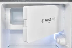 Exquisit KS117-3-010F Kühlschrank 82L Silber LED-Beleuchtung Gemüsefach -Küchen Profi cbb2d612d5f0f6031f5cf8b6d7913982