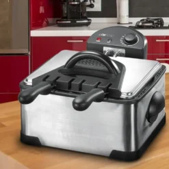 Clatronic FR 3195 Doppel-Kaltzone-Fritteuse -Küchen Profi cbc54bd5c237eb3fd471f9bced3473a5