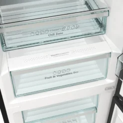 Hisense RB424N4CFC Kühl-/Gefrierkombination - Total No Frost - Metal Cooling - 326 Liter Gesamtvolumen - CrispZone - Super Cool - Extra Space - Chrom-Weinregal -Küchen Profi ccac8a3d7102085716037f3afd193cee